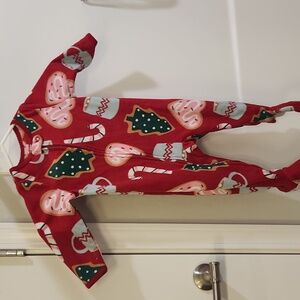 Carters Christmas PJs‎